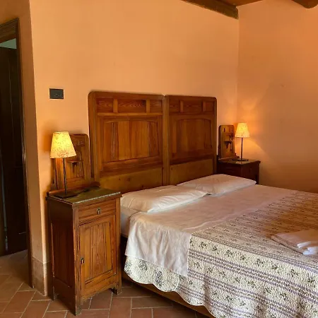 La Busca Country house *